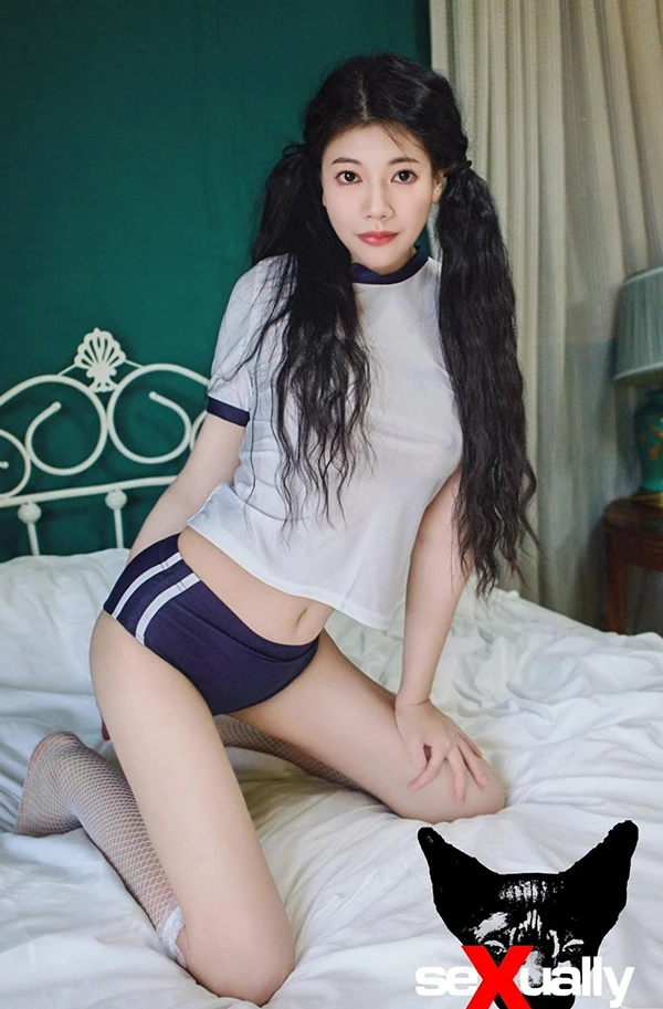 摄影师@cat_sexually 出品美女尺度人体图集