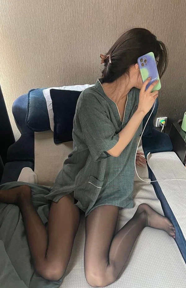 推特美女M Creation +宅(TuT5y5)尺度私拍合集