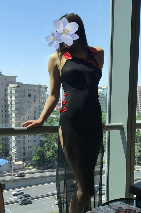 露出系白虎福利姬@闹闹Style 尺度私拍合集